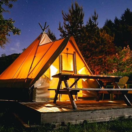Camping Le Canada-Insolite Chiny Exteriér fotografie